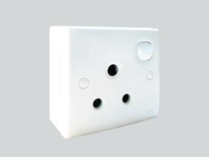 15. 15Amp/230V SP 50Hz AC Socket (Max 3kW, not for lighting)